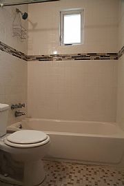 Cozy 3br Single Family Home Newly Renovated Full Bath in Pittsburgh, PA (Photo 6 of 10)