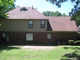 Single Family Home in Memphis, TN (Photo 3 of 3)