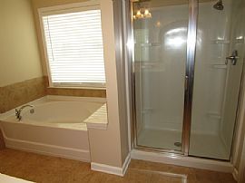 Single Family Home in Canton, GA (Photo 3 of 4)