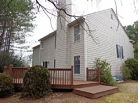 Single Family Home in Woodstock, GA (Photo 4 of 4)