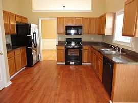 Single Family Home in Buford, GA (Photo 2 of 4)