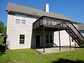 Single Family Home in Buford, GA (Photo 4 of 4)