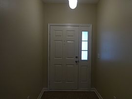 Single Family Home For Rent  in Middleburg, FL (Photo 2 of 3)