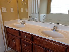 Single Family Home  in Clarksville, TN (Photo 4 of 4)