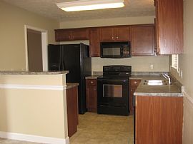 Single Family Home  in Murfreesboro, TN (Photo 3 of 3)