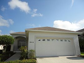 Single Family Home in Lakeland, FL