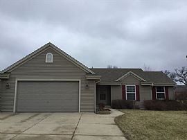 Single Family Home For Rent  in East Troy, WI