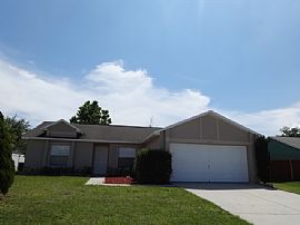 Single Family Home in Clermont, FL