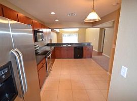 1008 Highland Crest Cir, Lake Wales, Fl in Lake Wales, FL (Photo 3 of 5)