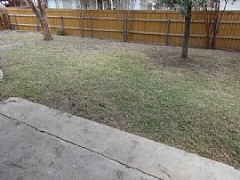 Single Family Home in Rockwall, TX (Photo 7 of 8)