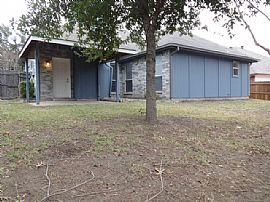 Single Family Home in Rockwall, TX (Photo 8 of 8)