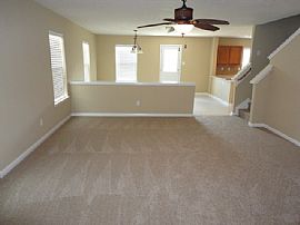 Single Family Home in Cypress, TX (Photo 3 of 8)