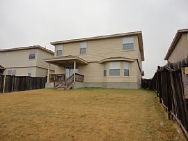 Single Family Home in San Antonio, TX (Photo 8 of 8)