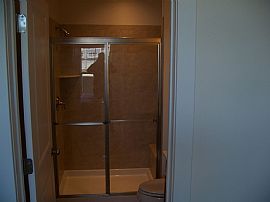 Ocean Convenience (4 Beds::::it Is One Short Block to The Beach in Ocean City, MD (Photo 10 of 10)