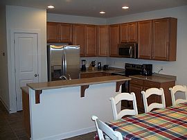 Ocean Convenience (4 Beds::::it Is One Short Block to The Beach in Ocean City, MD (Photo 5 of 10)