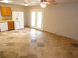 Single Family Home For Rent  in Mesa, AZ (Photo 4 of 4)