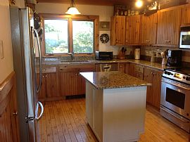 Cape Elizabeth Oceanside 2br, 2.5ba in Cape Elizabeth, ME (Photo 5 of 8)