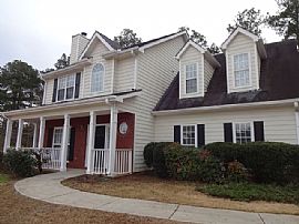 4 Bedroom Home For Rent in a Neat and Quiet Environment in Lawrenceville, GA
