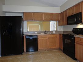 Single Family Home For Rent  in Plant City, FL (Photo 4 of 4)