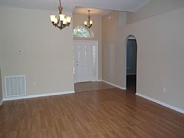 Single Family Home For Rent  in Groveland, FL (Photo 2 of 4)