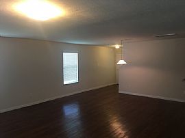 Single Family Home For Rent  in Houston, TX (Photo 4 of 4)