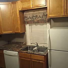 3 Bedroom-2 Bath-Cathedral District - Single Family Clean in Bismarck, ND (Photo 4 of 8)