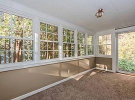  6 Laurel Rd, Essex, Ct 06426 2 Beds 1 Bath 1,152 Sqft in Essex, CT (Photo 4 of 4)