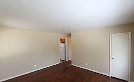 908 Meg Dr, Birmingham, Al 35215 in Birmingham, AL (Photo 4 of 7)