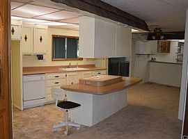 Single Family Home For Rent  in Hemet, CA (Photo 2 of 4)