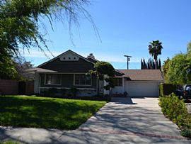 Single Family Home For Rent  in Woodland Hills, CA