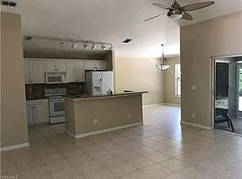 Single Family Home For Rent  in Naples, FL (Photo 3 of 4)