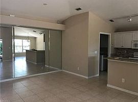 Single Family Home For Rent  in Naples, FL (Photo 4 of 4)