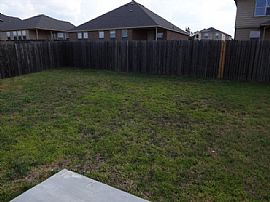 Single Family Home in Killeen, TX (Photo 10 of 11)