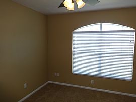 Single Family Home in Killeen, TX (Photo 2 of 11)