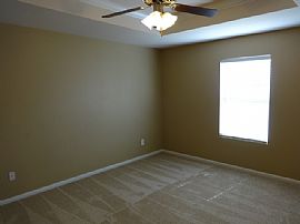 Single Family Home in Killeen, TX (Photo 6 of 11)