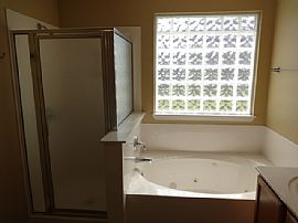 Single Family Home in Killeen, TX (Photo 7 of 11)