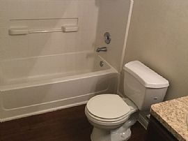 Single Family Home in Houston, TX (Photo 5 of 11)