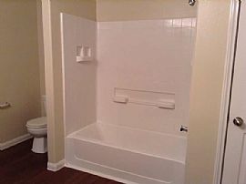 Single Family Home in Houston, TX (Photo 9 of 12)