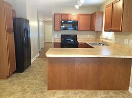 Single Family Home in Winston Salem, NC (Photo 4 of 7)