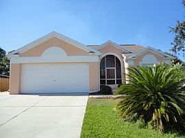 Single Family Home in Apollo Beach, FL