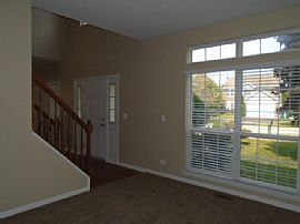 Single Family Home in Hainesville, IL (Photo 2 of 12)