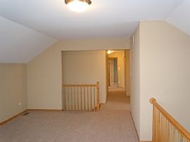 Single Family Home in Joliet, IL (Photo 10 of 12)