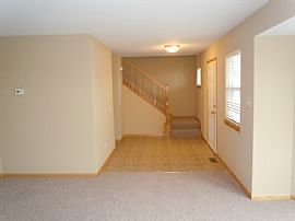 Single Family Home in Joliet, IL (Photo 2 of 12)