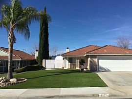 Single Family Home For Rent  in Beaumont, CA