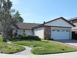 Single Family Home For Rent  in Laguna Hills, CA