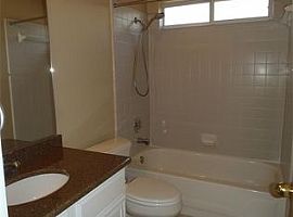 8416 Tyhurst Dr, Austin, Tx 78749 3  in Austin, TX (Photo 5 of 12)