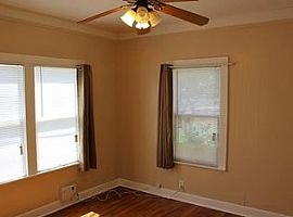 2119 Brackenridge St, Austin, Tx 78704   in Austin, TX (Photo 6 of 12)