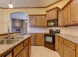 Single Family Home For Rent  in Mustang, OK (Photo 4 of 4)