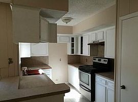 151 Greenleaf Ln, Conroe, Tx 77304  in Conroe, TX (Photo 5 of 12)