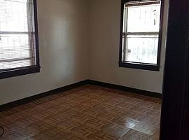 Single Family Home For Rent  in Tampa, FL (Photo 4 of 4)